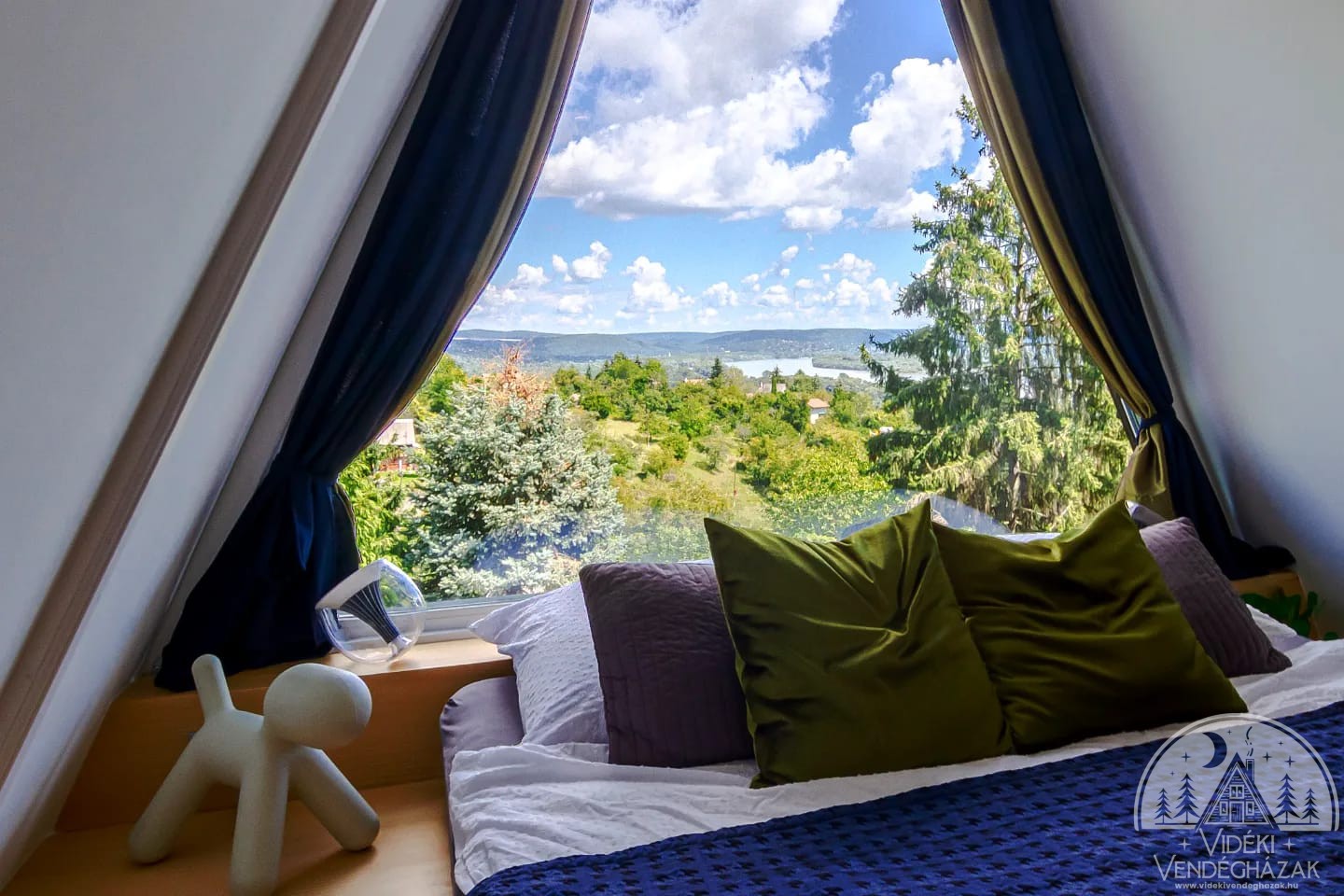 371925141_250389597964853_4518429413313892239_n-1