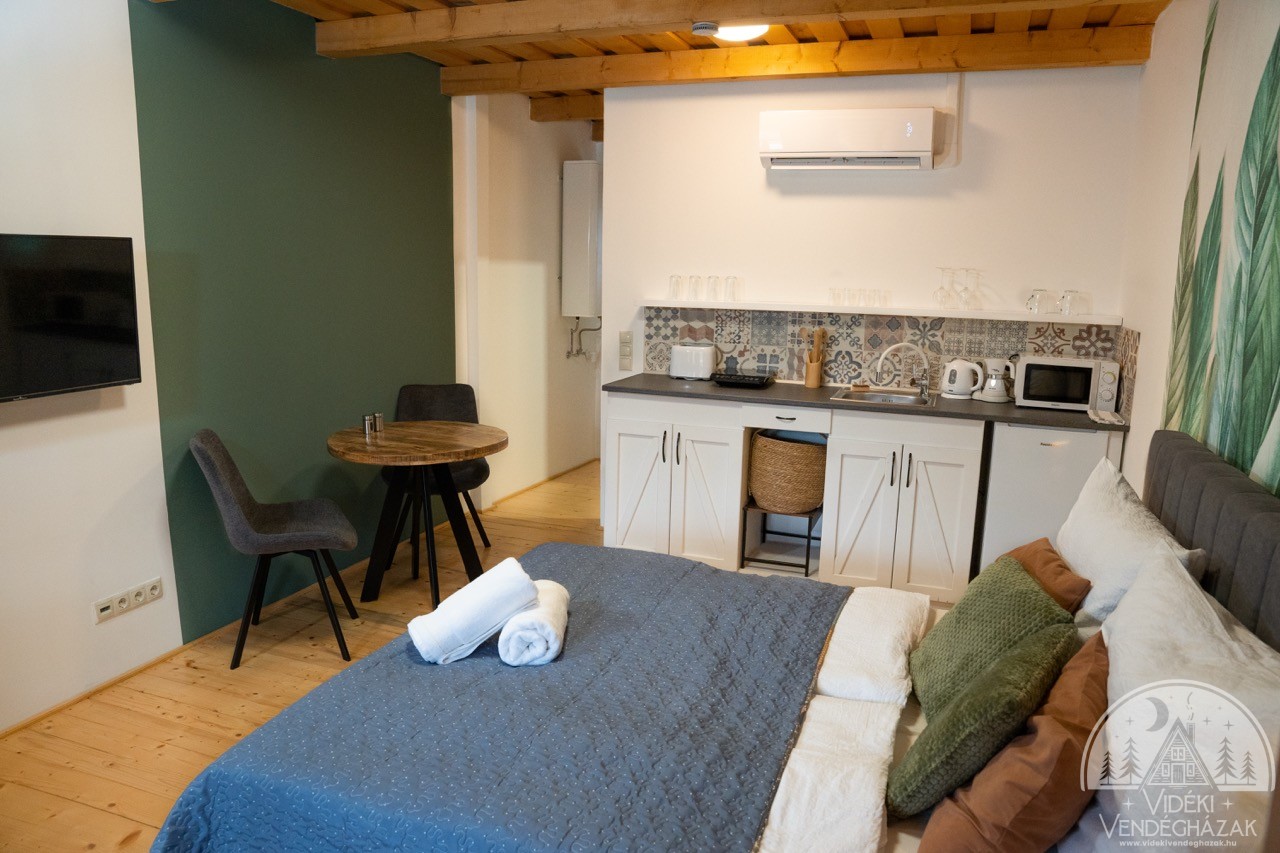 kapcsolj-ki-Wellness-Apartmanhaz-Demjen-111-Large